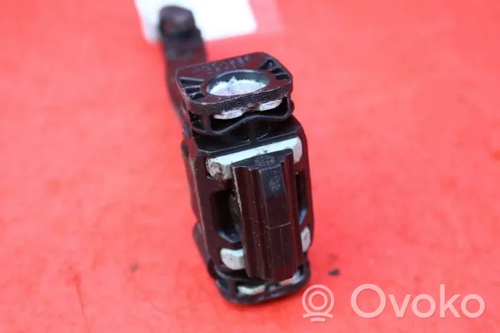 Volvo V60 Front door check strap stopper C8P5D