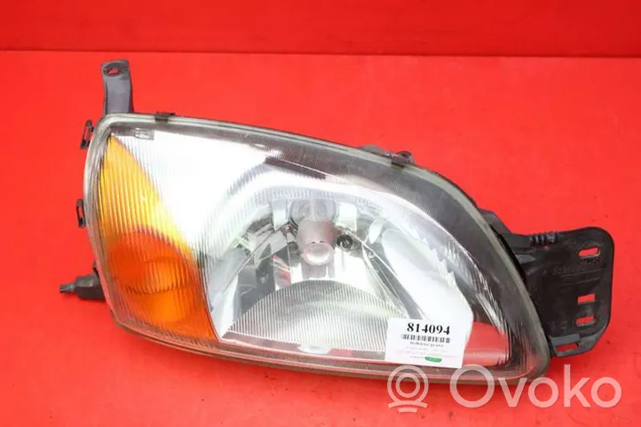 Ford Fiesta Lampa przednia 0301173302