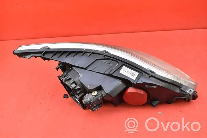 Citroen C4 I Picasso Передняя фара 9646894380