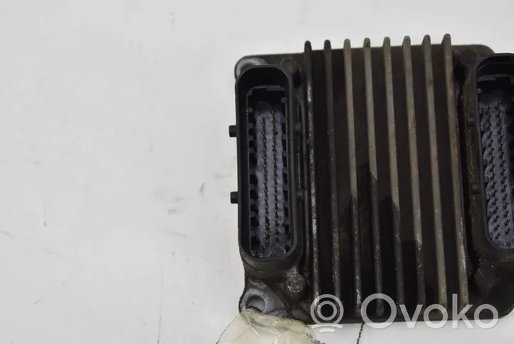 Opel Vectra B Komputer / Sterownik ECU silnika 09364599