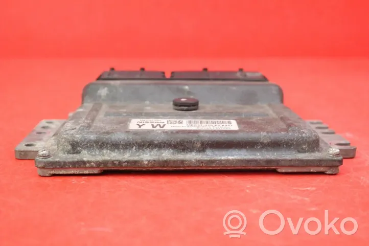 Nissan Micra Komputer / Sterownik ECU silnika MEC37-320