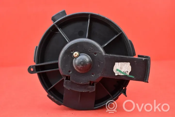 Peugeot 206+ Ventola riscaldamento/ventilatore abitacolo 5576705