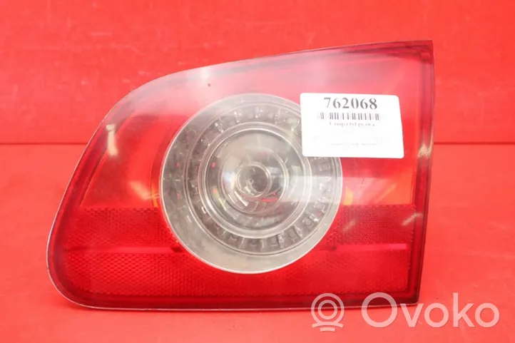 Volkswagen PASSAT B6 Rear/tail lights 3C9945094