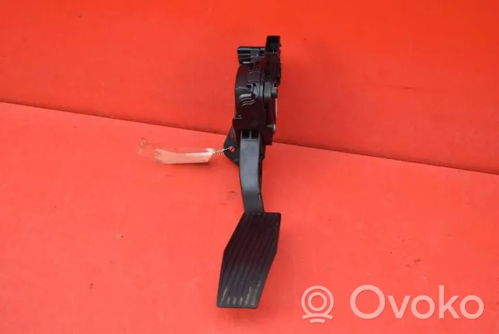 Chevrolet Orlando Accelerator throttle pedal 13253781