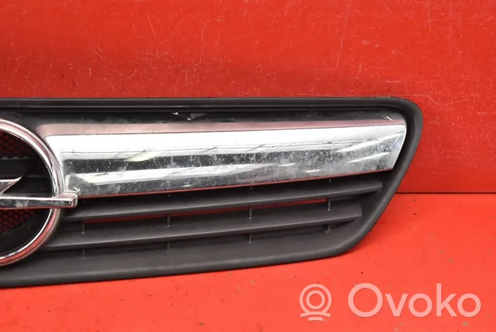 Opel Meriva A Front grill 13207140