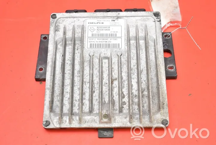 Nissan Note (E11) Unité de commande, module ECU de moteur 8200399038