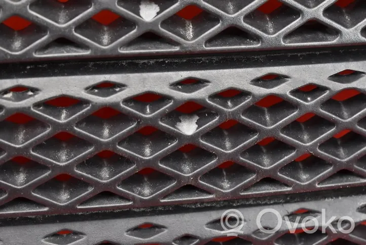 Toyota Corolla E120 E130 Grille de calandre avant 53114-02010