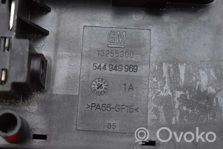 Opel Insignia A Saugiklių dėžė (komplektas) 13275881