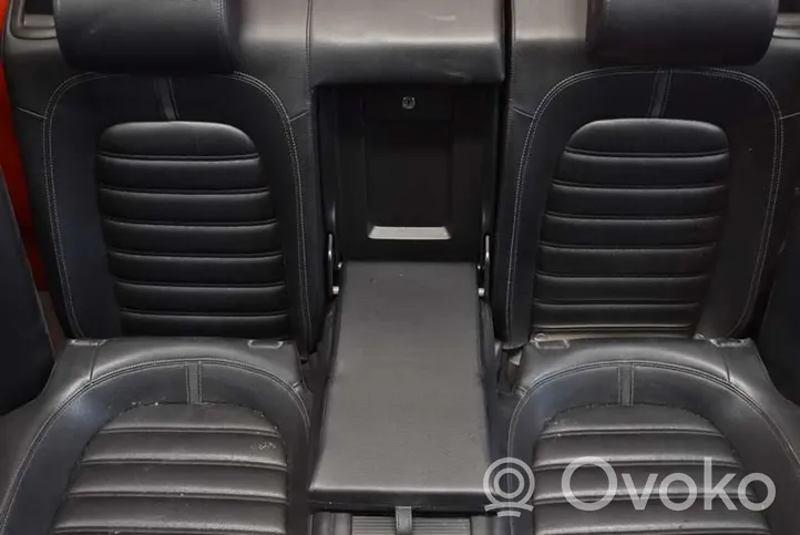 Volkswagen PASSAT CC Sēdekļu komplekts VOLKSWAGEN