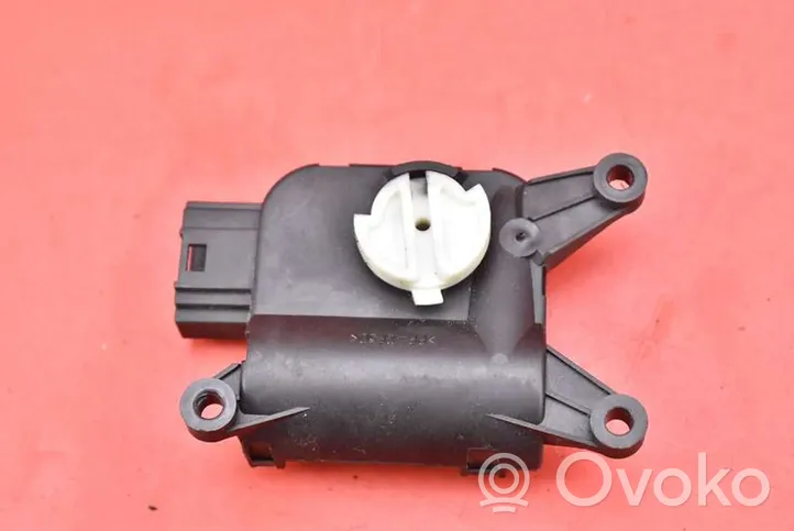 Audi A6 Allroad C5 Motor/activador trampilla de calefacción 4F0820511