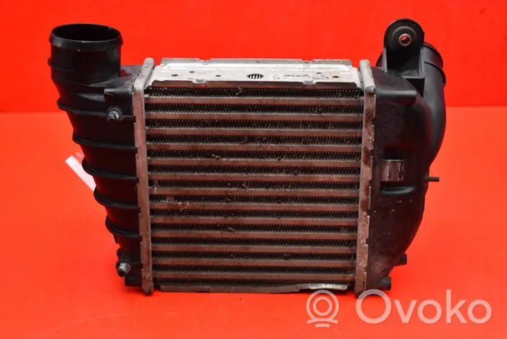 Volkswagen Bora Starpdzesētāja radiators 1J0145803S