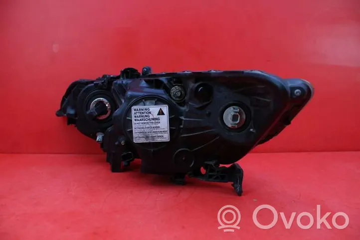 Honda Accord Lampa przednia P7531