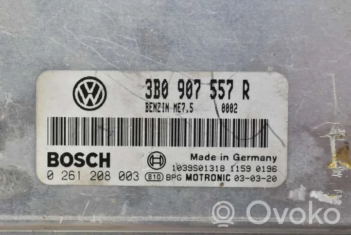 Volkswagen PASSAT B5.5 Unité de commande, module ECU de moteur 3B0907557R