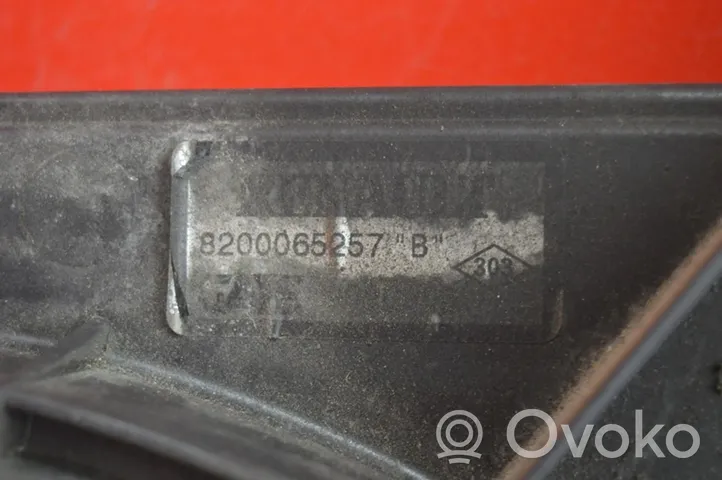 Renault Scenic I Elektryczny wentylator chłodnicy 8240257