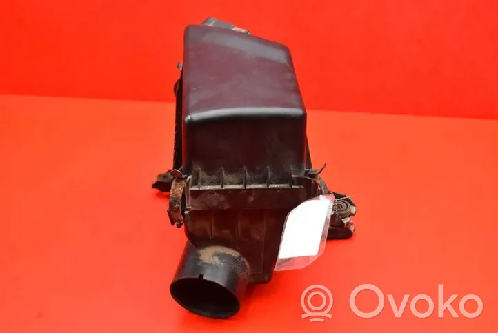 KIA Rio Scatola del filtro dell’aria 281101G100