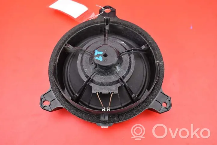 Toyota Corolla E10 Subwoofer-bassokaiutin TOYOTA