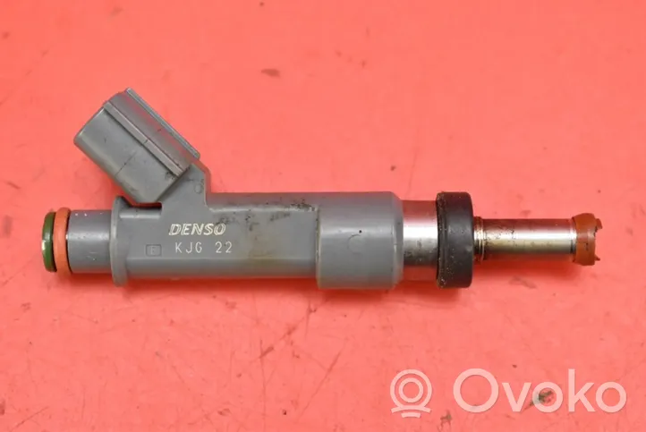 Toyota Corolla E10 Injecteur de carburant 23250-0T110