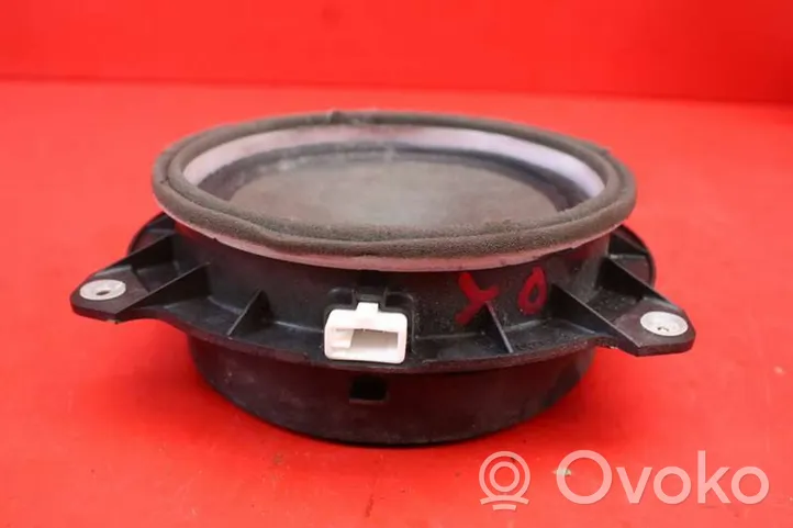 Toyota Corolla Verso E110 Enceinte subwoofer 86160-0D180