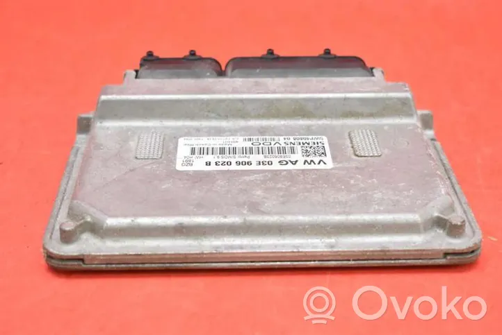 Skoda Fabia Mk2 (5J) Komputer / Sterownik ECU silnika 03E906023B