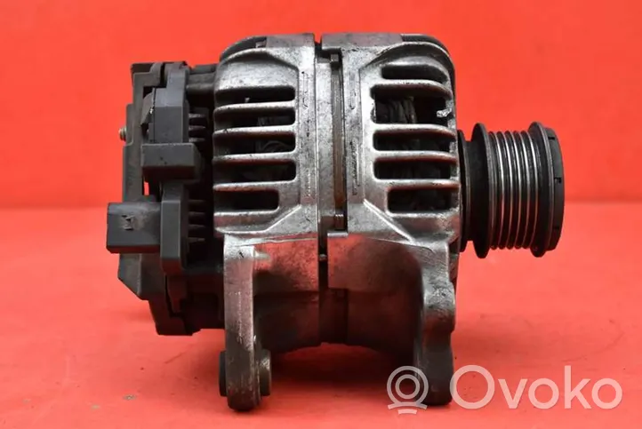 Volkswagen Golf IV Alternador 038903023L