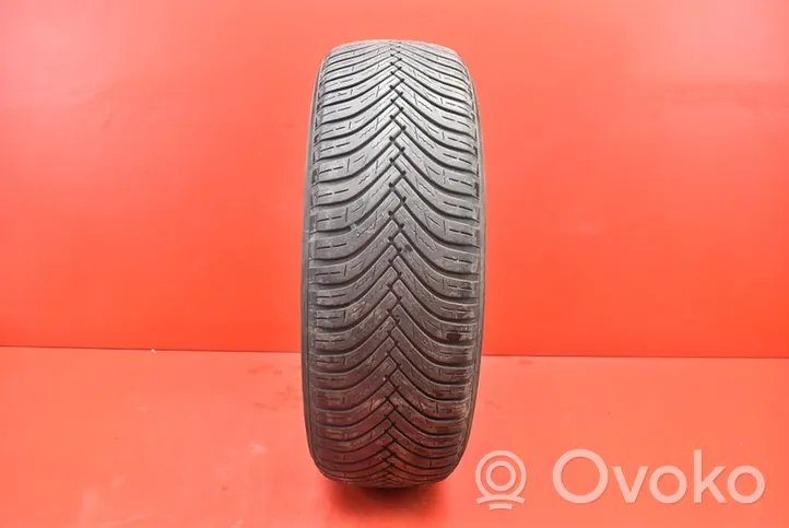 Volkswagen Golf IV Opony zimowe C R17 MAXXIS