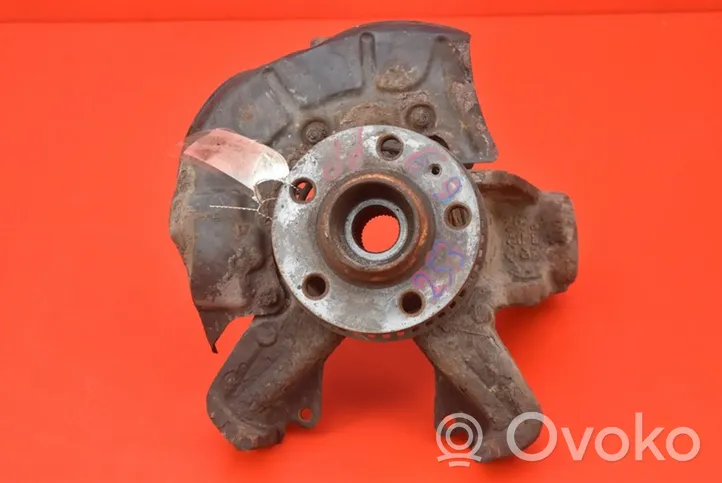 Volkswagen New Beetle Front wheel hub spindle knuckle 