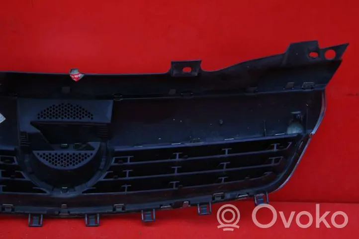 Opel Zafira B Grille de calandre avant 13157590