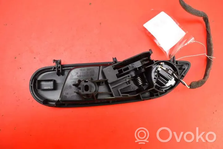 Ford Fiesta Poignée inférieure de porte avant 8A61-A22600-BFW