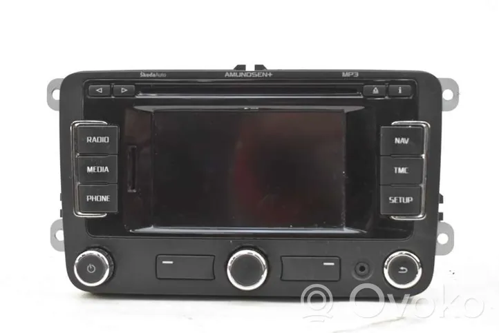 Skoda Superb B6 (3T) Panel / Radioodtwarzacz CD/DVD/GPS 3T0035192G