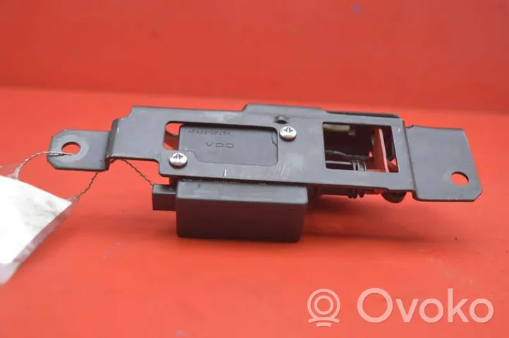 Toyota Aygo AB10 Interruttore di controllo dell’alzacristalli elettrico 84810-0H010A