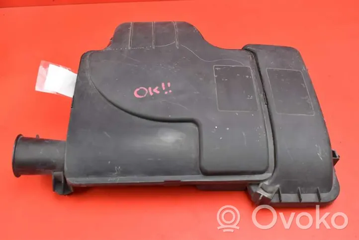 Toyota Aygo AB10 Oro filtro dėžė 17705-0Q010