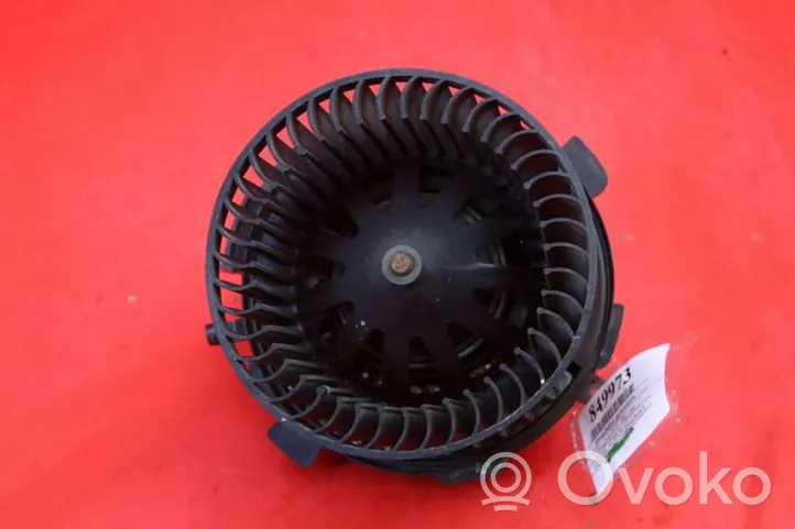 Peugeot 307 CC Ventola riscaldamento/ventilatore abitacolo B6830