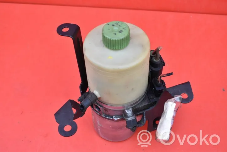 Skoda Fabia Mk1 (6Y) Power steering pump SKODA