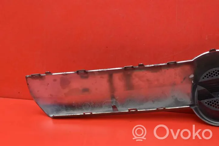 Opel Corsa D Grille de calandre avant 13223226