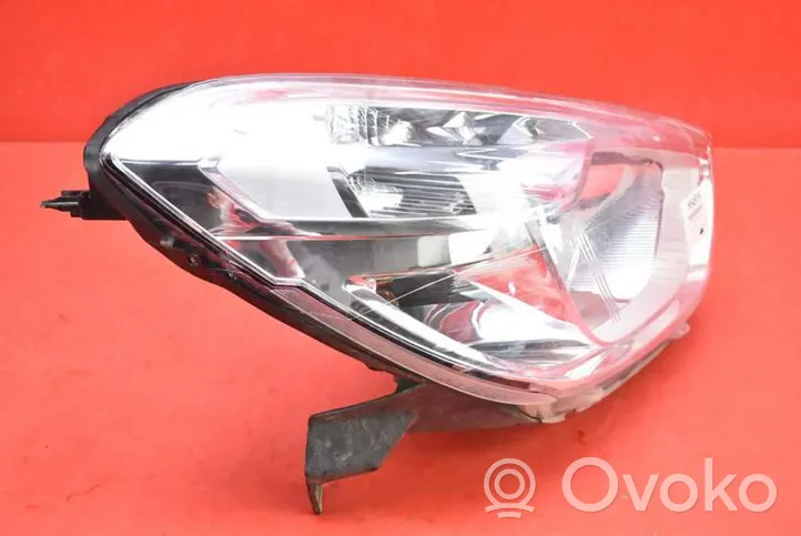 Dacia Dokker Headlight/headlamp 0000