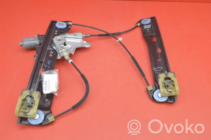 Opel Insignia A Front door window regulator with motor 