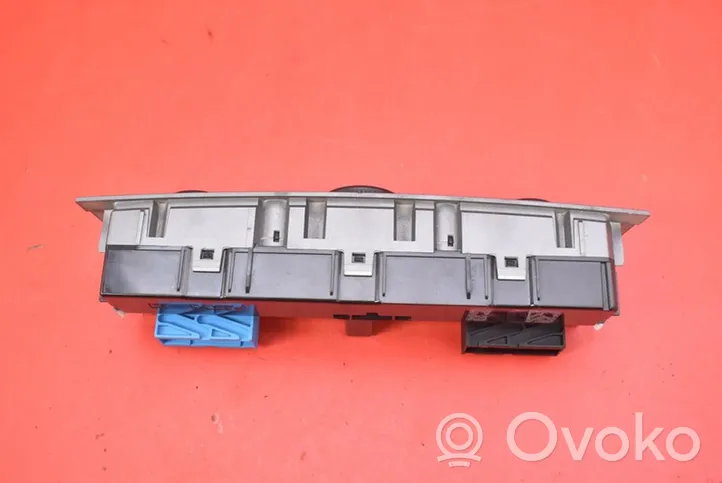 Opel Vectra C Panel klimatyzacji 74670704