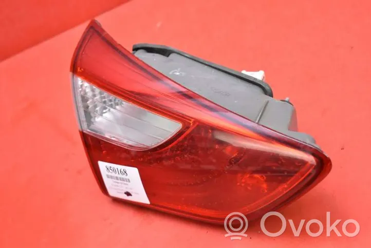 Hyundai i30 Lampa tylna 92403-A50