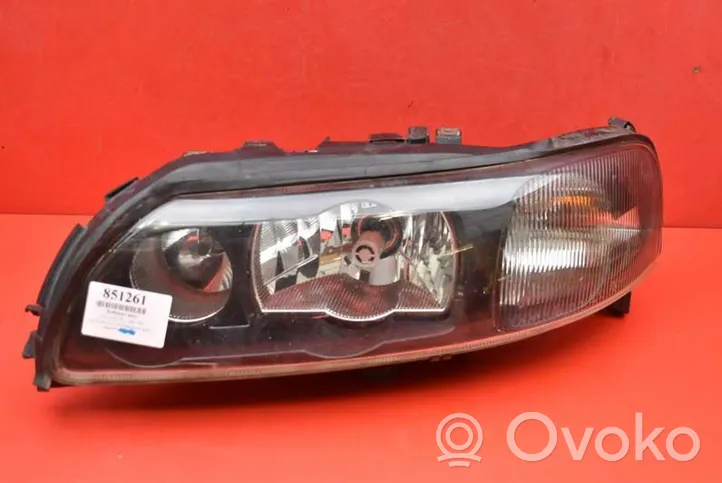 Volvo XC70 Phare frontale 30655905