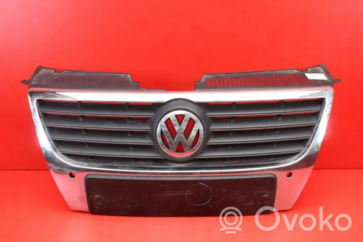 Volkswagen PASSAT B6 Front grill 3C0853651AF