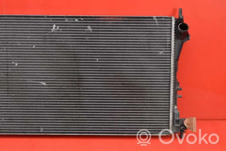 Opel Vectra C Radiateur de refroidissement 24418341