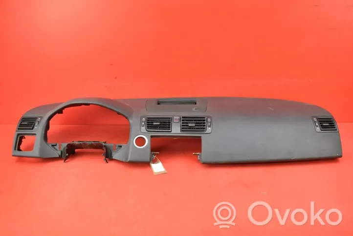 Volvo V50 Dashboard 30722599