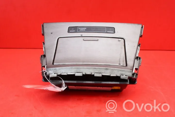 Toyota Avensis Verso Cendrier 58804-05110