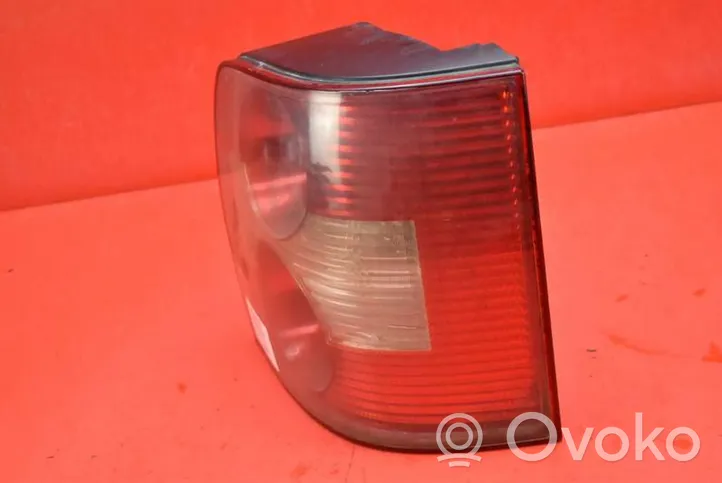 Volkswagen PASSAT B5 Rear/tail lights 3B9945096AA