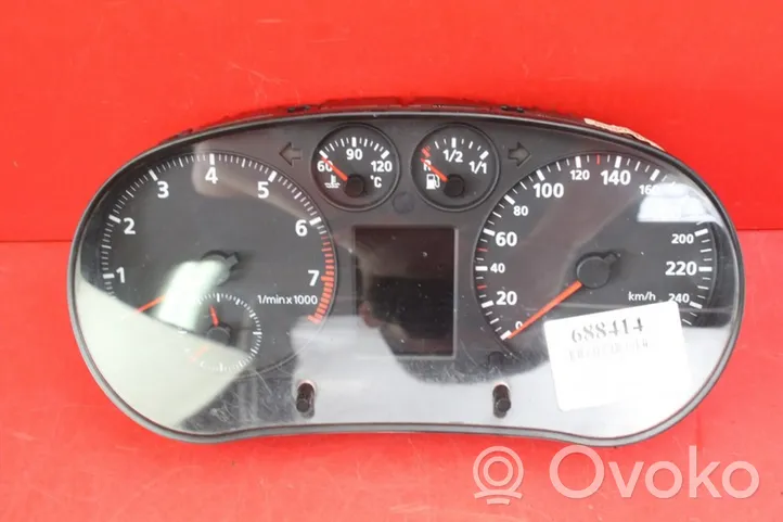 Audi A3 S3 8L Speedometer (instrument cluster) 8L0919880AX