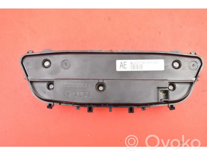 Opel Insignia A Panel klimatyzacji 13273097