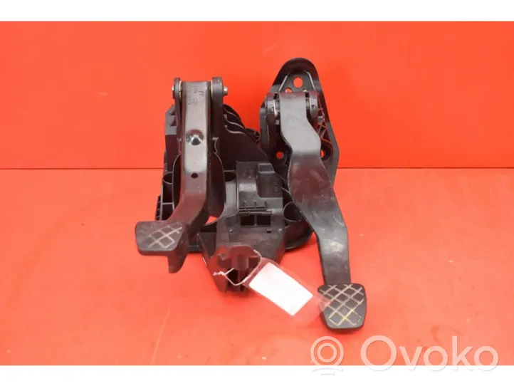 Skoda Fabia Mk3 (NJ) Accelerator throttle pedal 6C1721058D