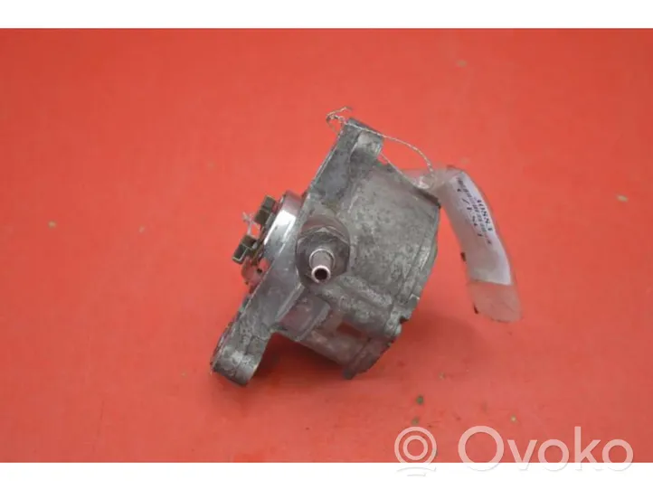 Ford Mondeo MK IV Vacuum pump D165-1B