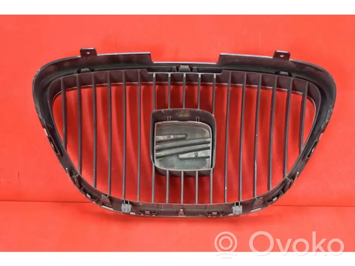 Seat Altea XL Atrapa chłodnicy / Grill 5P0853654