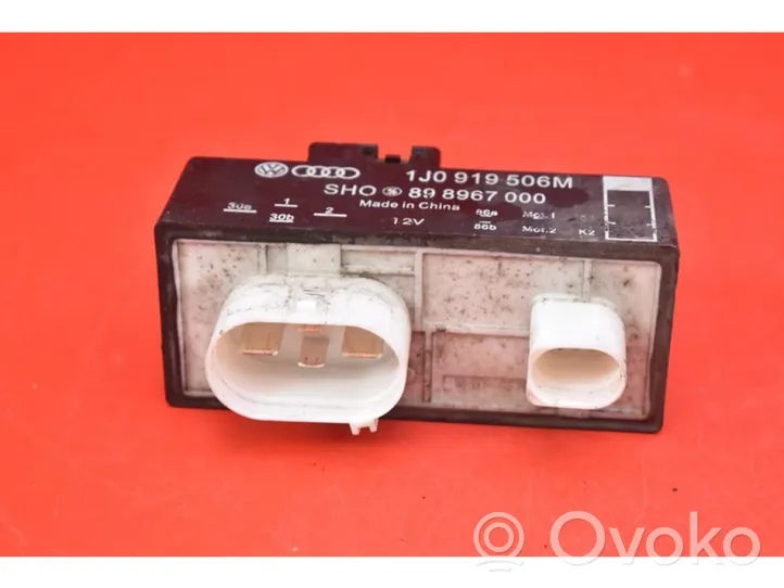 AC 428 Relay mounting block 1J0919506M